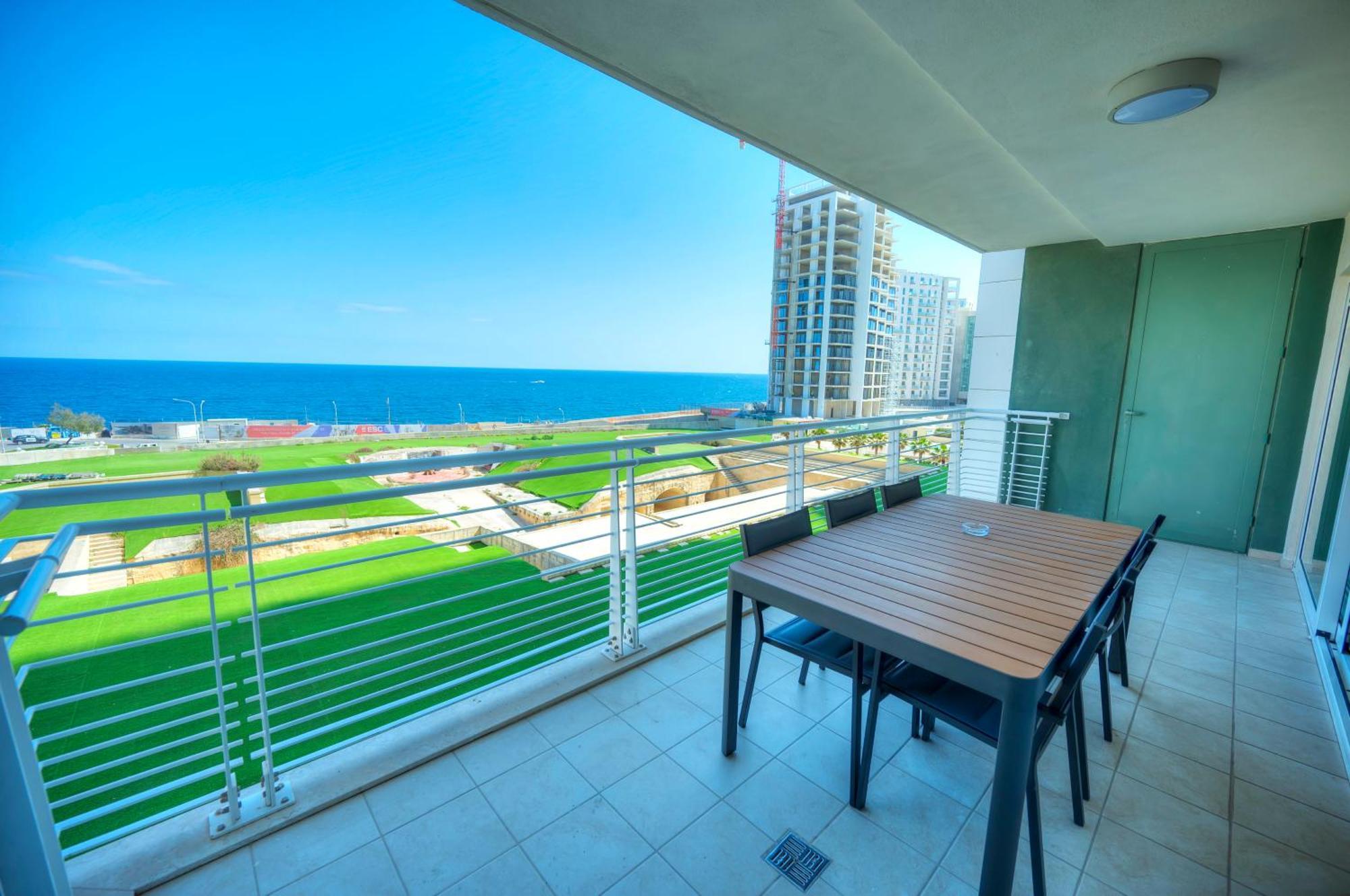 Fort Cambridge Apartments Sliema Exterior photo